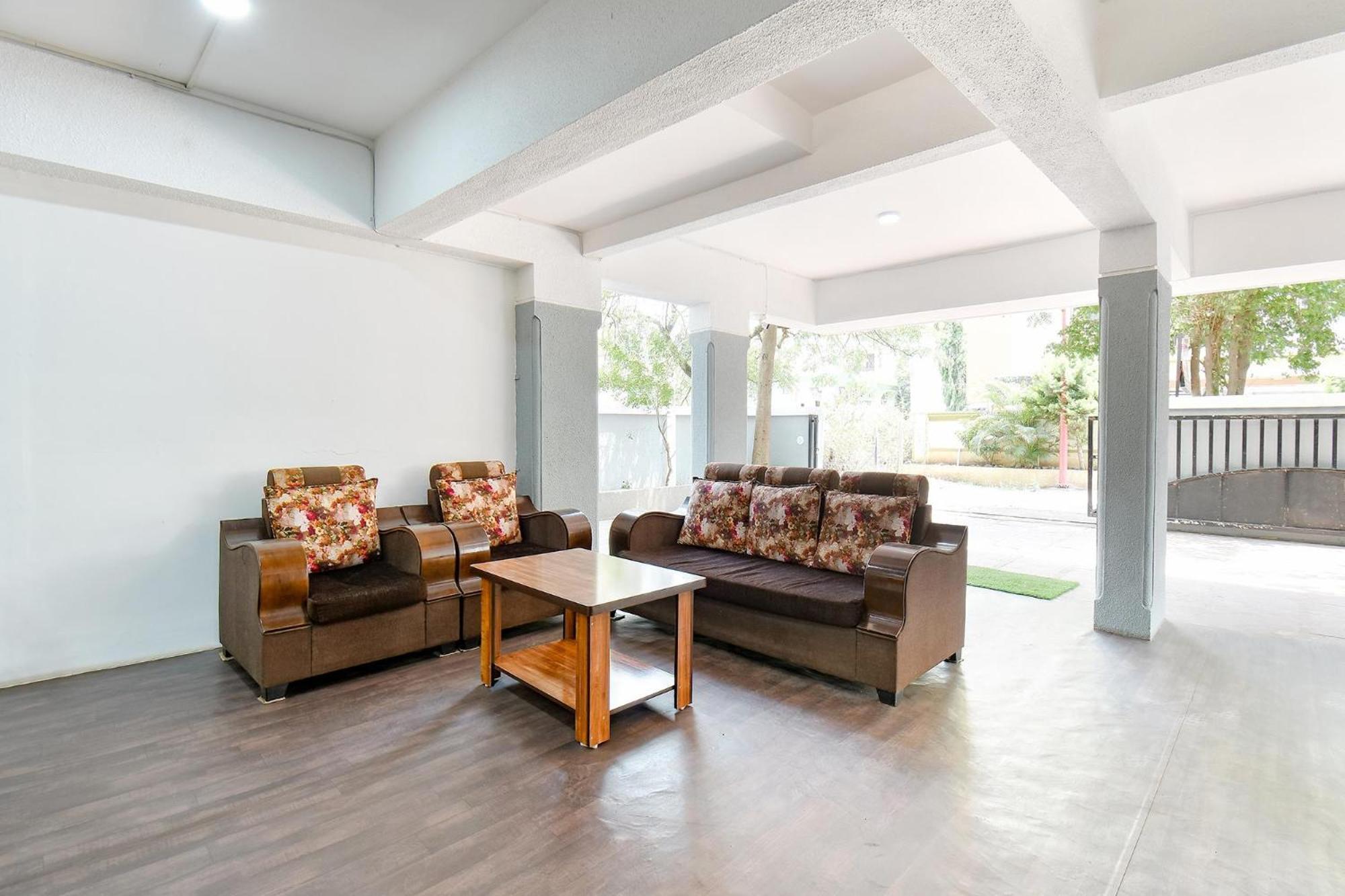Fabhotel Skylight Studio Rooms - Nr Mcf Camp Pune Dış mekan fotoğraf